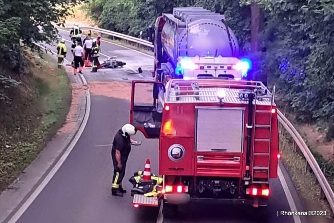 T Dlicher Unfall Zwischen Vacha S Nna J Hriger Motorradfahrer