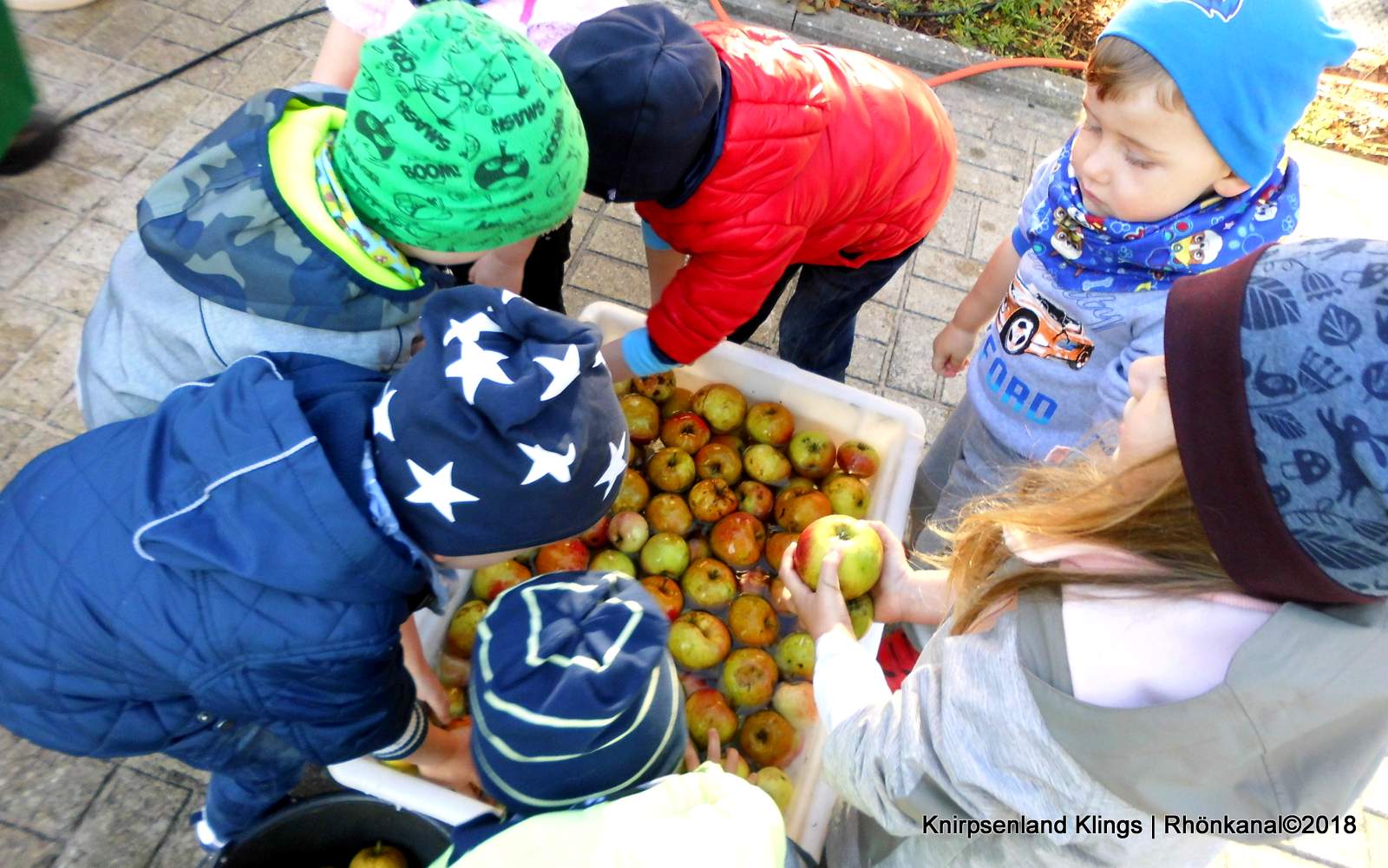 Apfelsaft & Gemüsesuppe – Herbstfest im Kindergarten Klings – Rhönkanal