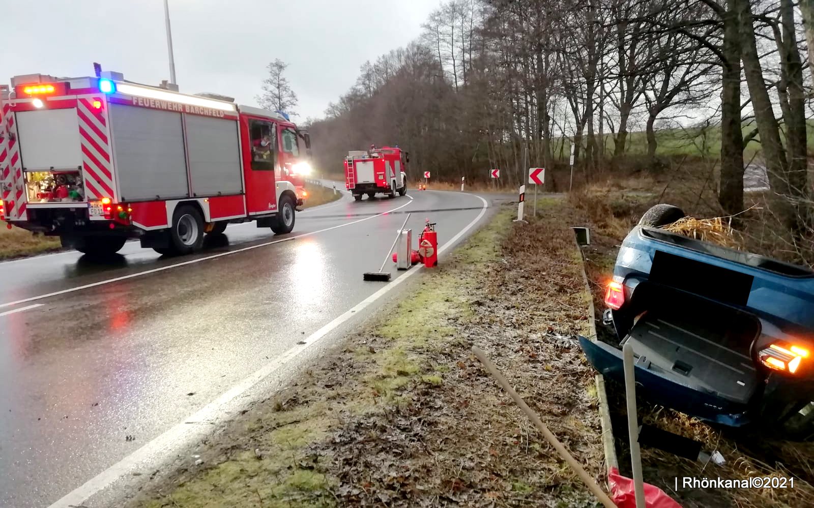 Update 4 Menschen Verletzt Schwerer Verkehrsunfall Zwischen Barchfeld Bad Liebenstein Rhonkanal Schafe Videos Online