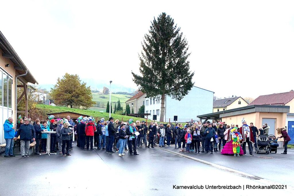 Endlich wieder Karneval in Unterbreizbach 11.11.21 Rhönkanal Schafe