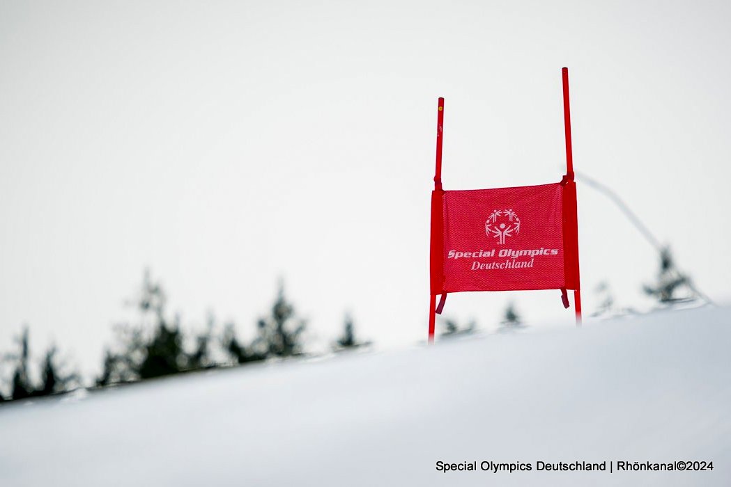 Special Olympics in Oberhof Landrätin Greiser „Barrieren überwinden