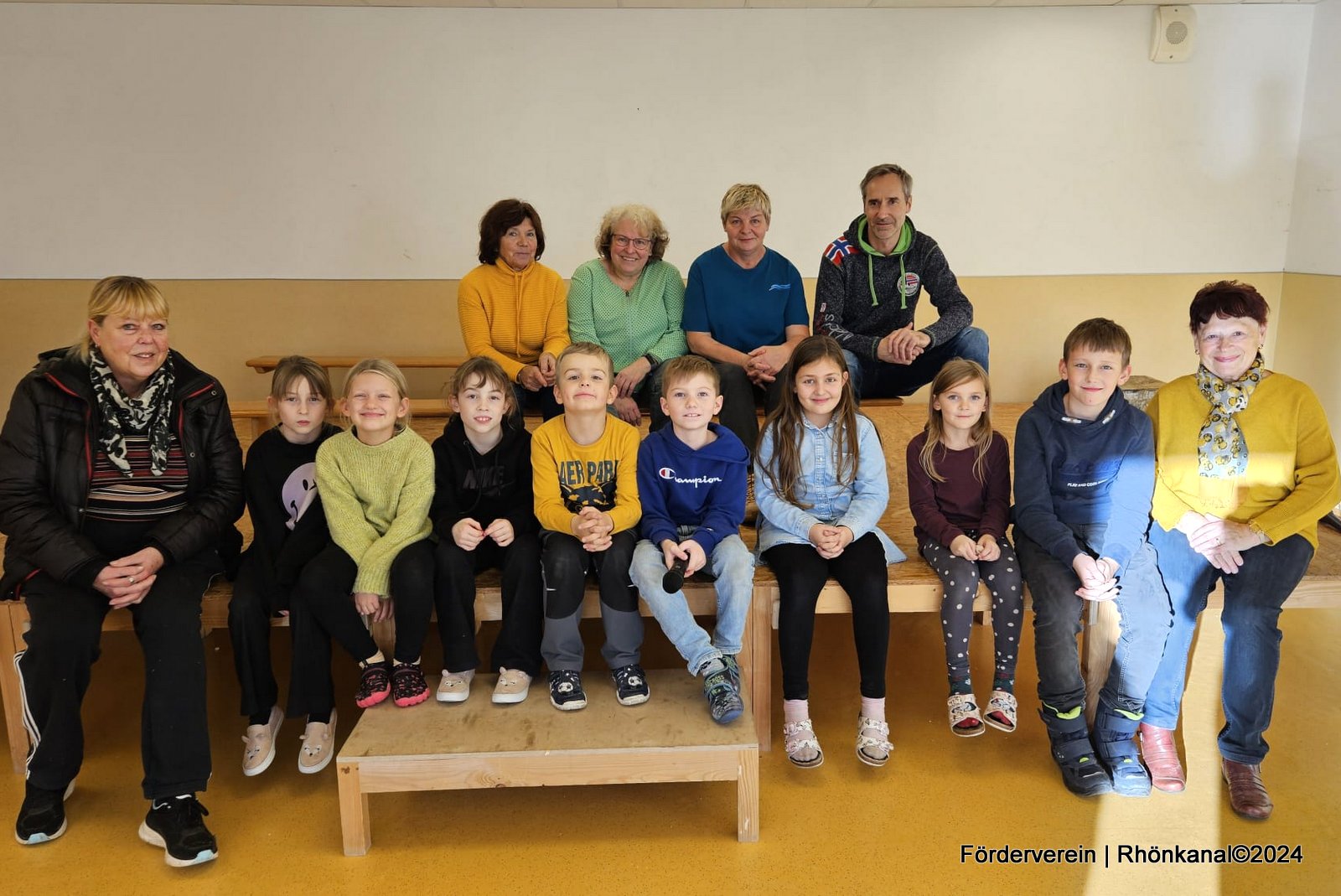 Ein musikalisches Geschenk für die Hortkinder – Strahlende Augen in ...